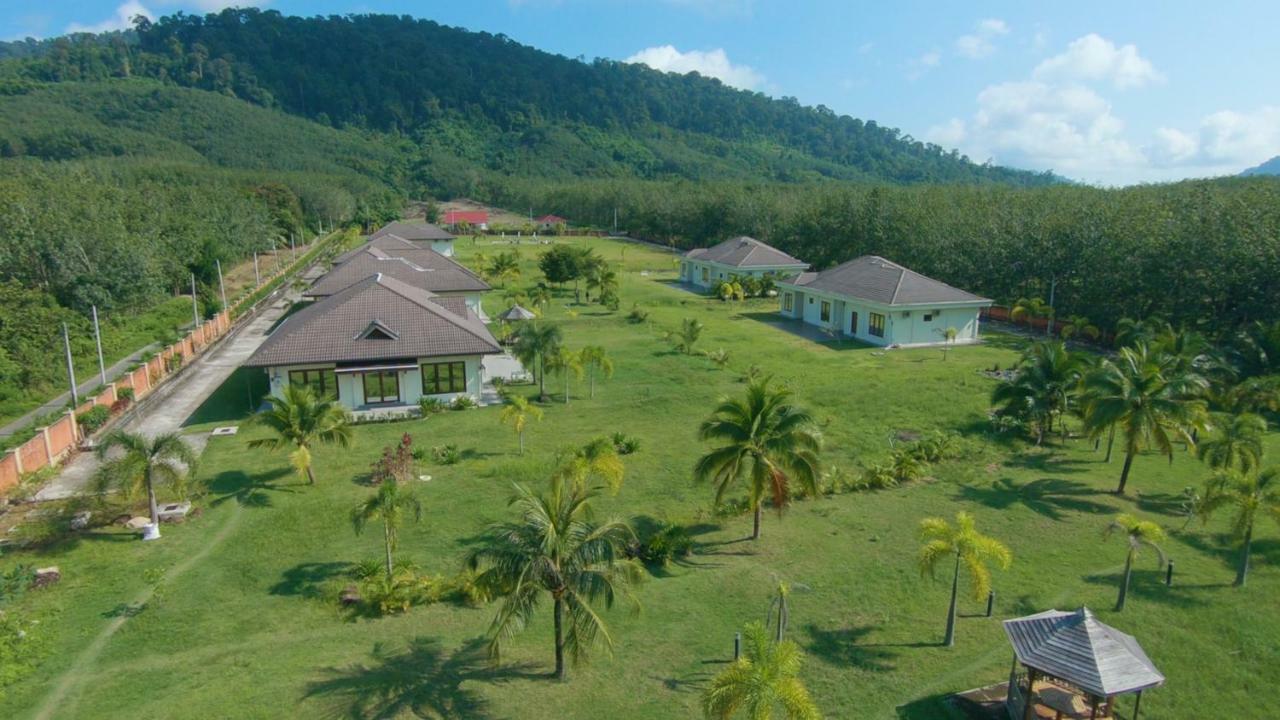 The Chabang Langkawi Villa ภายนอก รูปภาพ