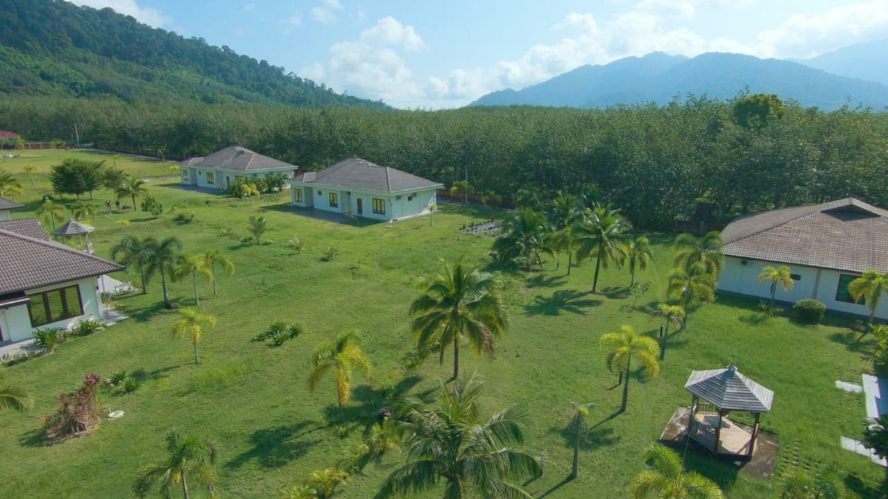 The Chabang Langkawi Villa ภายนอก รูปภาพ